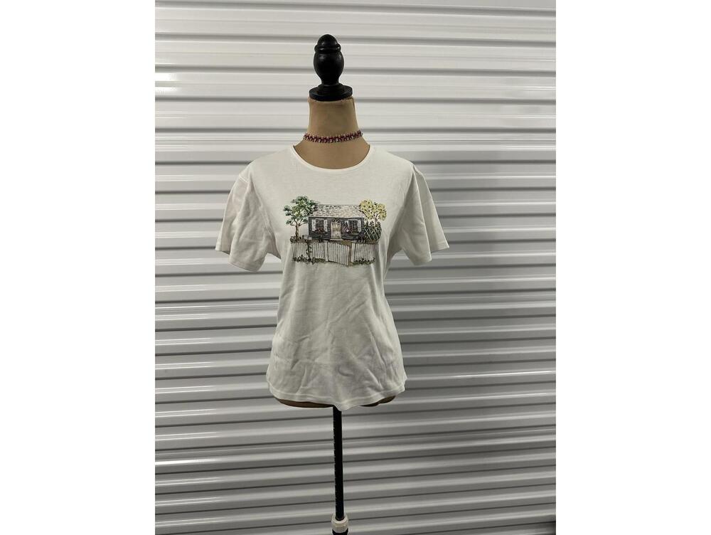 Vintage White T-Shirt with House Print – Size large
